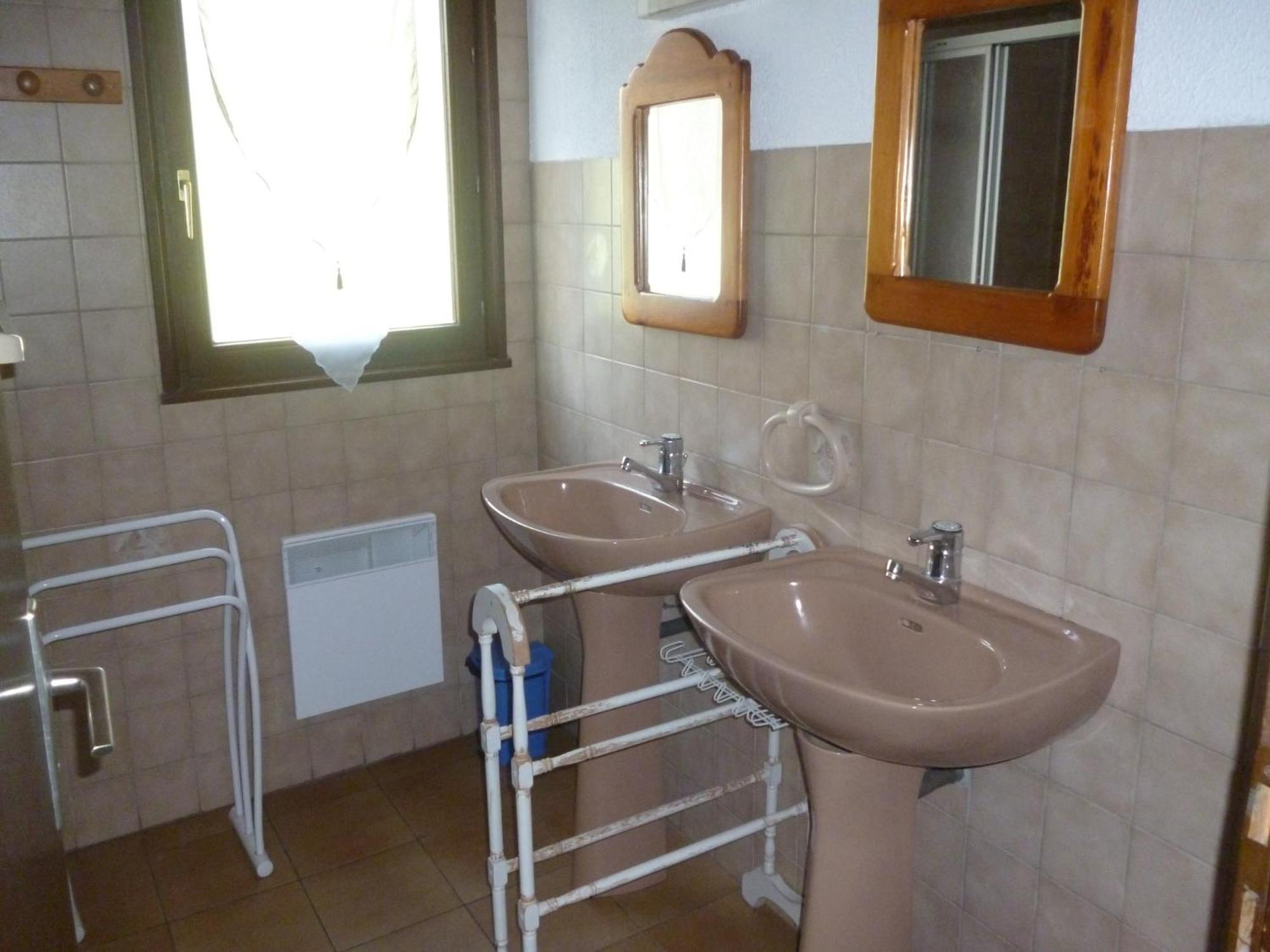 Elegant Chalet In Gerb Pal In Cosy Environment Gerbepal Luaran gambar
